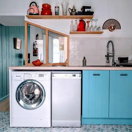 Maisonnette A 50m De La Plage,au Coeur De Ronce Lb דירה לה טרמבלד