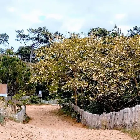 Maisonnette A 50m De La Plage,au Coeur De Ronce Lb